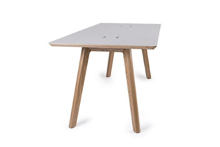 TTRP Centro-poser-table-LR