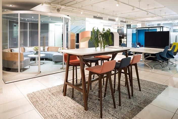 BossDesign-ClerkenwellDesignWeek_Showroom-Print-17-2