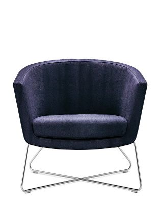 Kala low chair with wire base