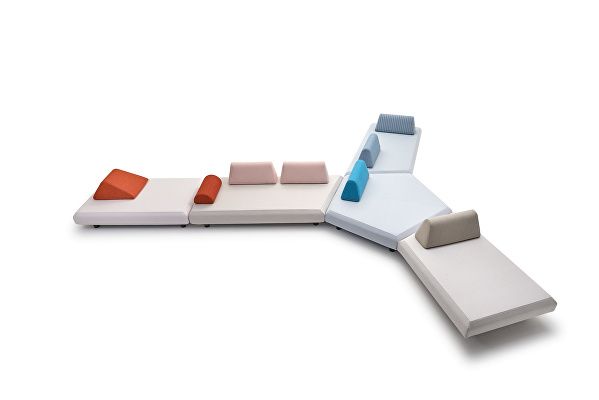 BENTO
DESIGN CALVI BRAMBILLABENTO modular sofa