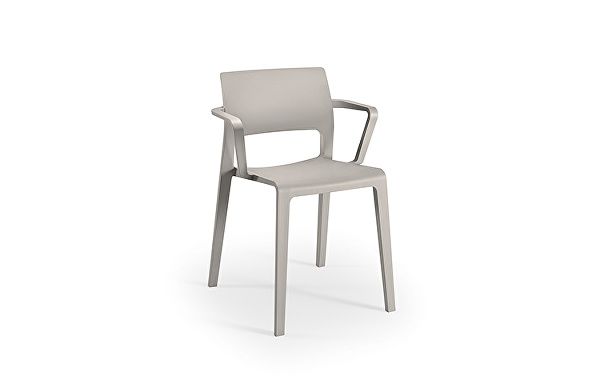 Juno — Open backrest with armrests