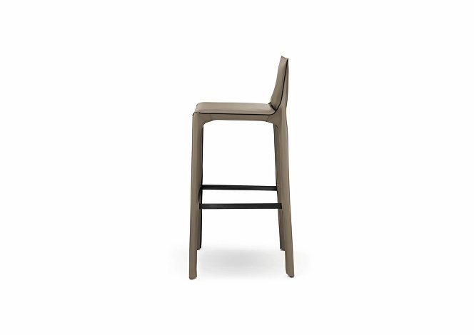 WK-Saddle-Chair_Barhocker-0003-H_digital-lr